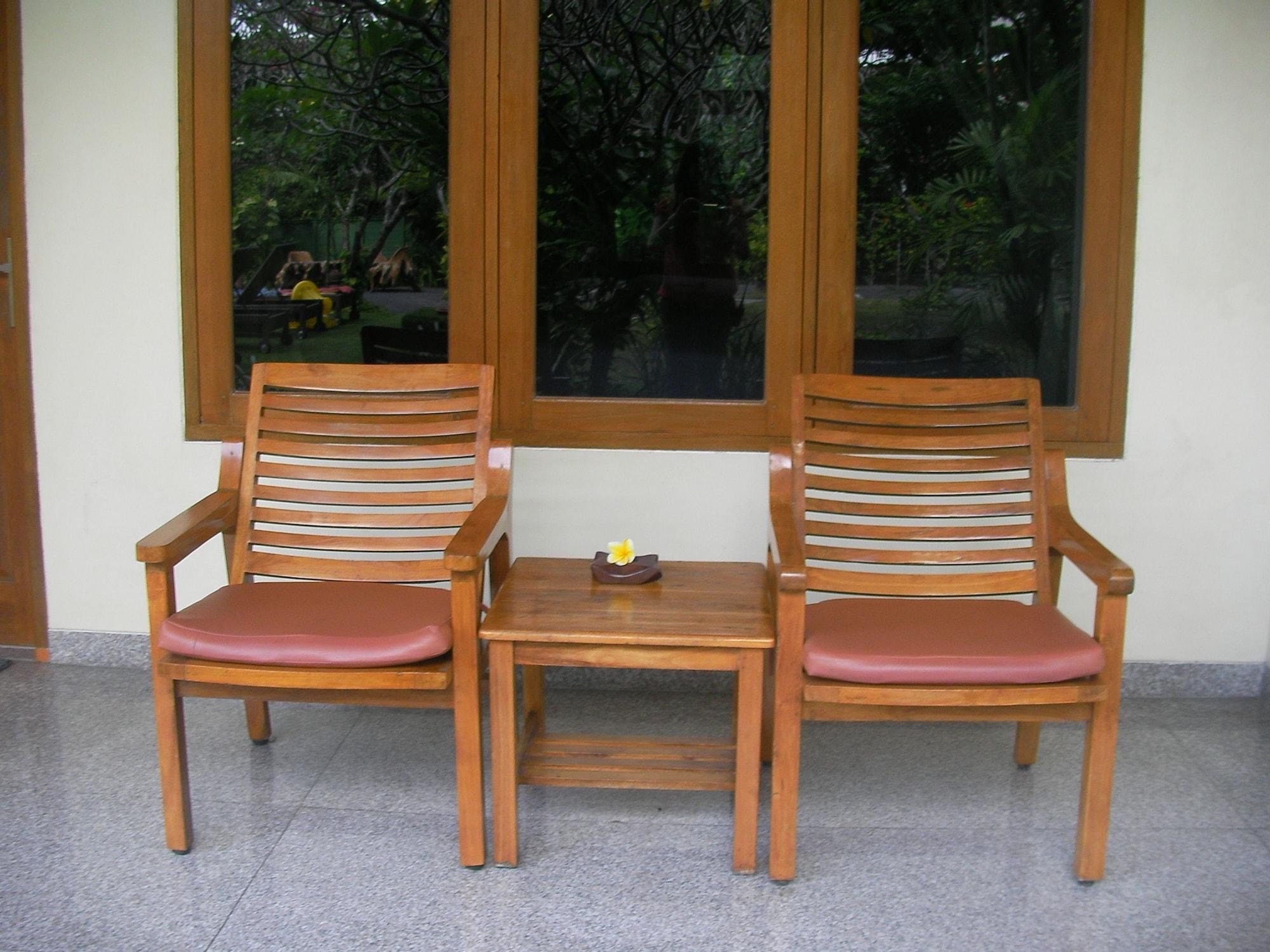 Febri'S Hotel & Spa Kuta Lombok Exteriör bild